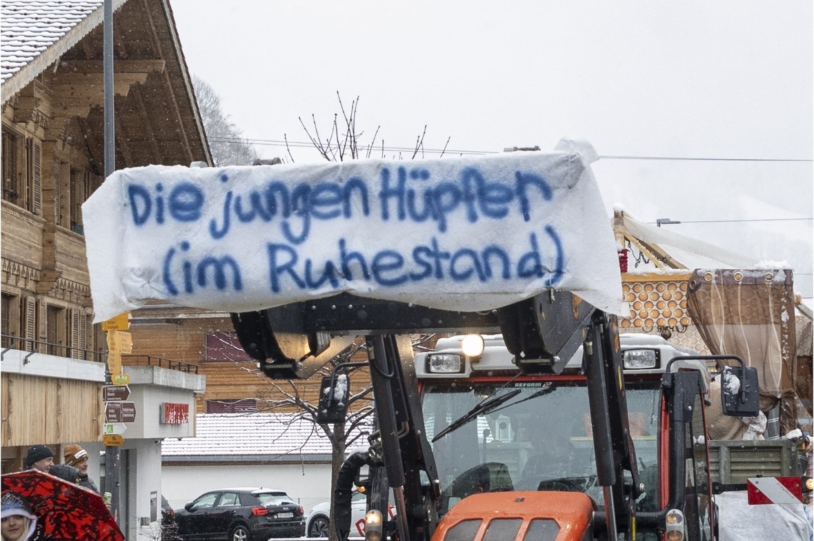 Sujets der Diemtigtaler Fasnacht 2026: Kreative, farbenfrohe Umsetzungen entlang...