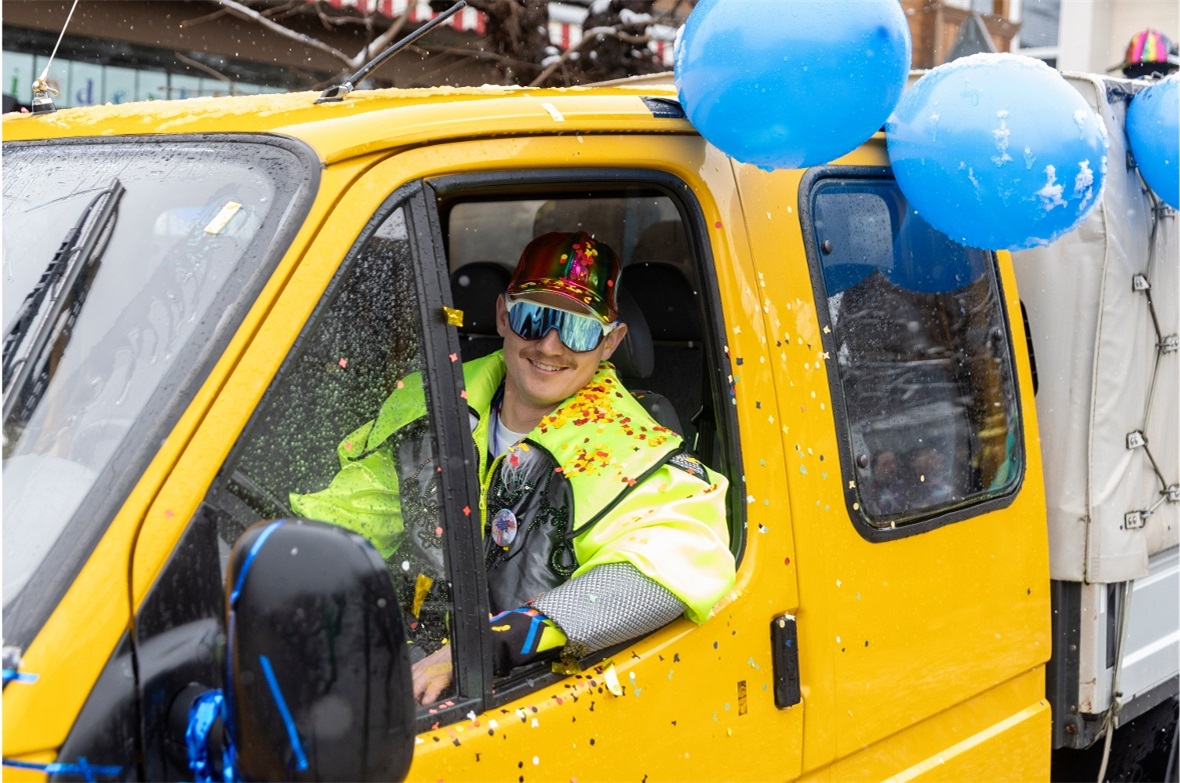 Sujets der Diemtigtaler Fasnacht 2026: Kreative, farbenfrohe Umsetzungen entlang...