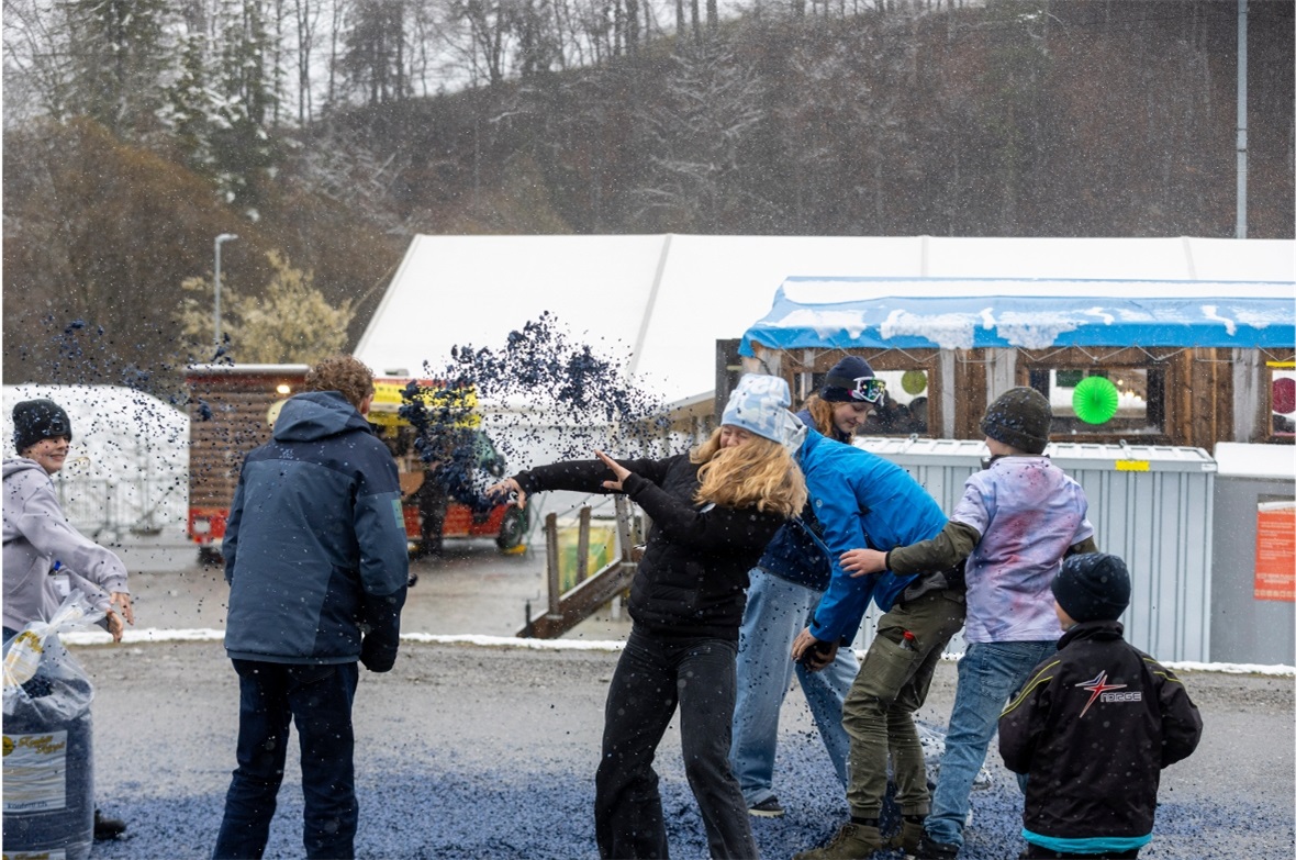 Sujets der Diemtigtaler Fasnacht 2026: Kreative, farbenfrohe Umsetzungen entlang...