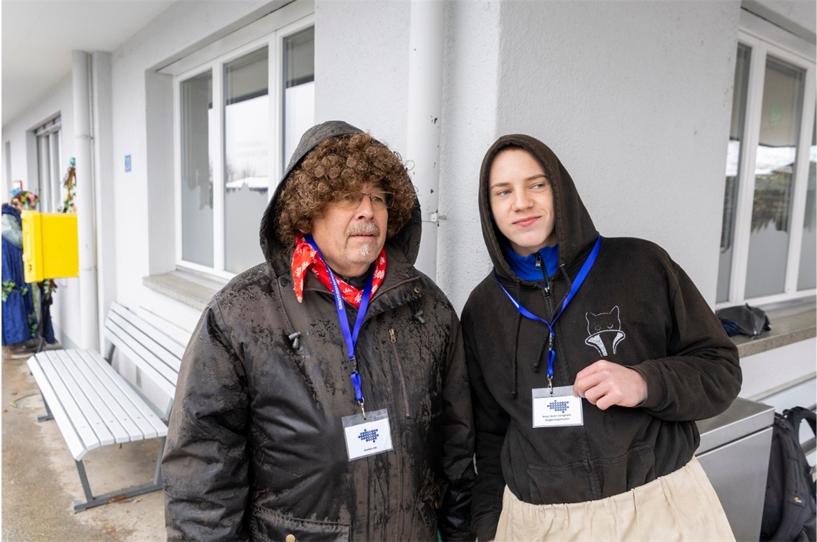 Sujets der Diemtigtaler Fasnacht 2026: Kreative, farbenfrohe Umsetzungen entlang...