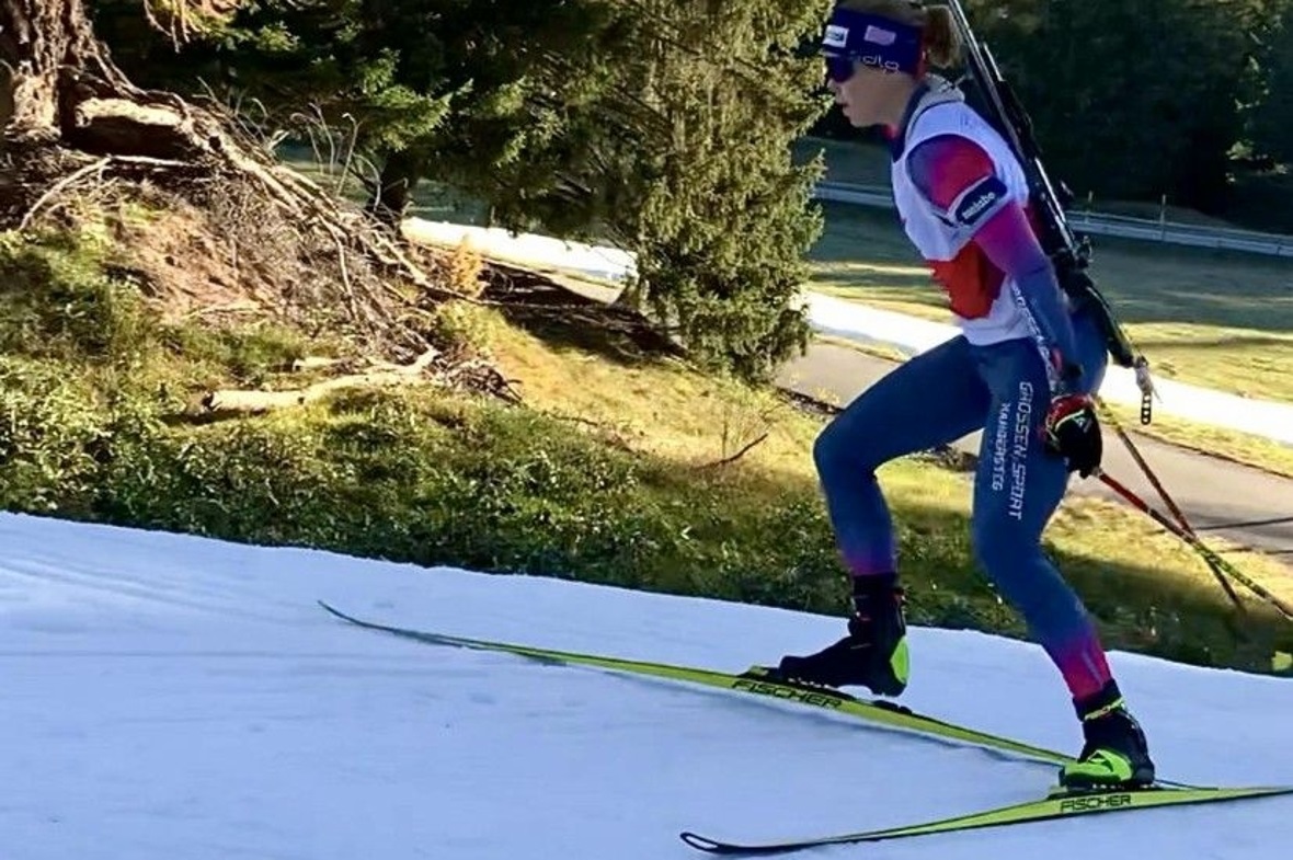 Susi Meinen auf den Langlaufskis.