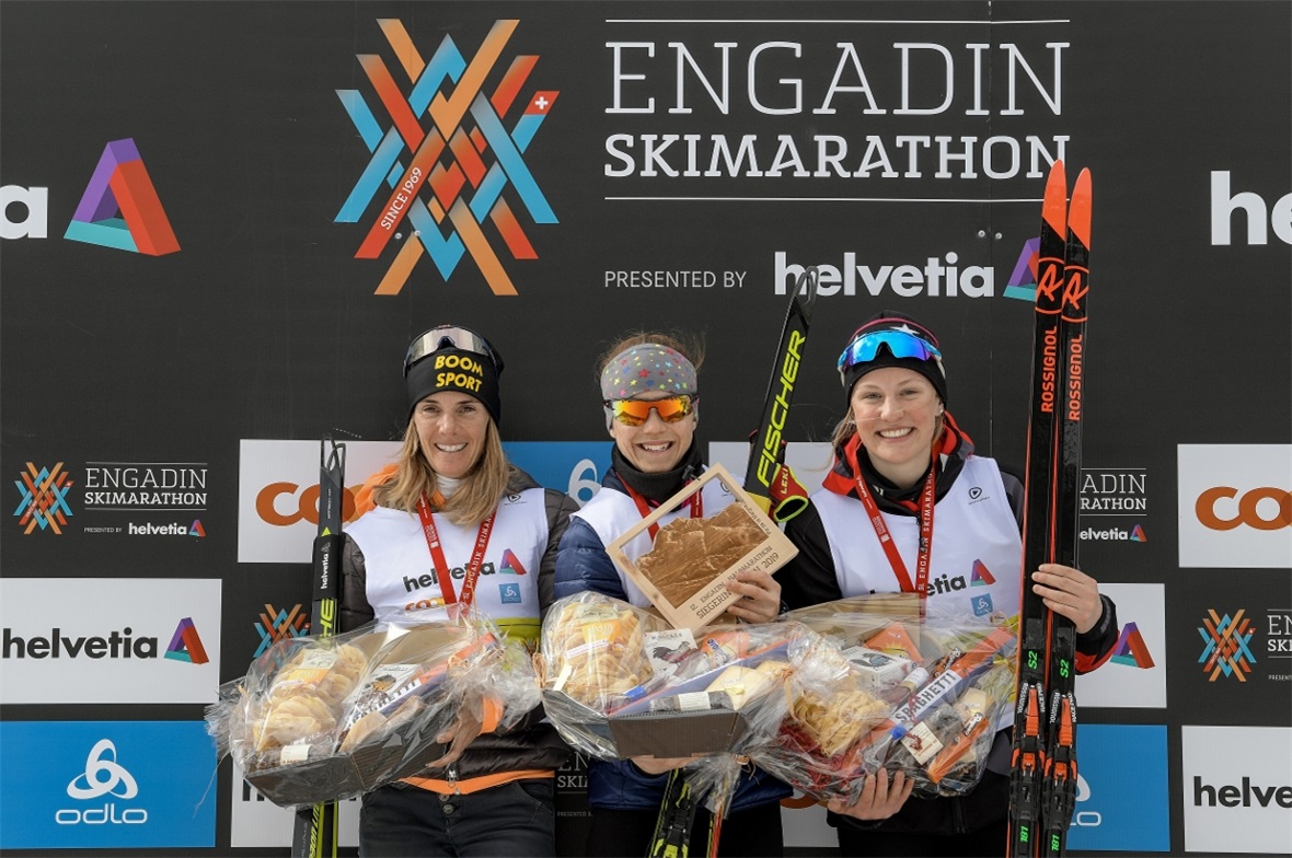 Susi Meinen aus Reidenbach gewann in Tagesbestzeit den Engadin Halbmarathon vor Valerie Glanzmann aus Wilen und Tamara Kamm aus Bilten.