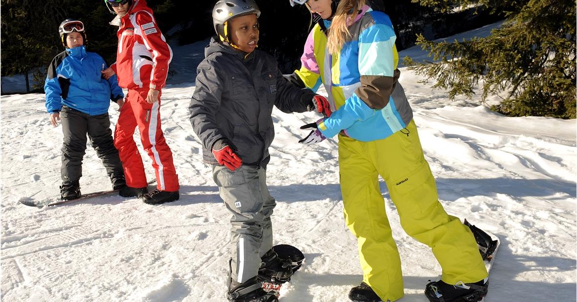 Schneesport mit einer Olympiasiegerin erleben! Tanja Frieden zeigt wie’s geht.