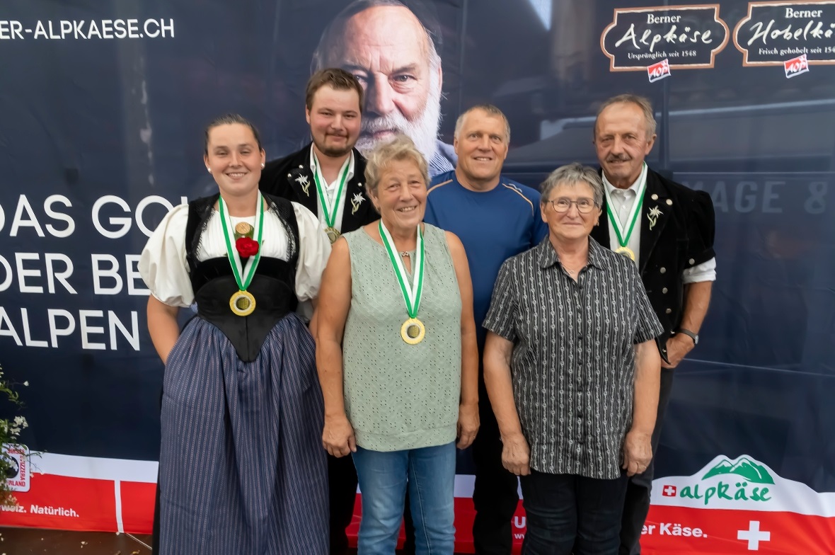 Tanja Haldemann und Christian Röthlisberger, Zweisimmen, Alp Wildeneggli (Berner...