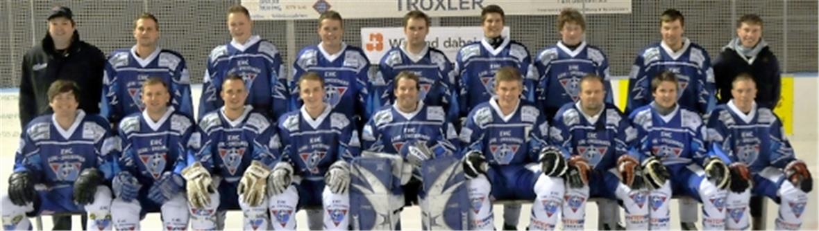 Team 3. Liga EHC Lenk-Zweisimmen Saison 2013/2014. Hinten: Mario Ginggen, Daniel Ziörjen, Joël Wälti, Florian Perren, Patrik Perren, Björn Rindlisbacher, Eric Wälti, Lukas Walker, Bernhard Zumbrunnen. Vorne: Christoph Perren, Matthias Boschung, Martin Rufener, Roger Salzmann, Dominic Salzmann, Jürg Thierstein, Lorenz Thüring, Ramon Zeller, Stephan Beetschen. Es fehlen: Sandro Walker, Remo Schletti.