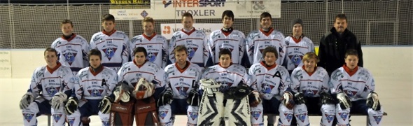 Team Junioren-Team Saison 2013/2014 Hinten v.l.n.r: Tobias Ryter, Andreas Schletti, Daniel Schenk, Joël Wälti, Nils Rindlisbacher, Björn Rindlisbacher, Silvio Zeller, Jöggi Zeller Vorne v.l.n.r: Roger Salzmann, Ramon Zeller, Yves Zeller, Remo Schletti (Captain), Rafael de Mouro Cunha, Eric Wälti, Michael von Känel, Noah Wälti Es fehlen: Simon Buchs, Fabian Bucher, Solomon Ganter, Michael Lempen, Kilian Mathier, Reto Schmid, Filip Pavlovic