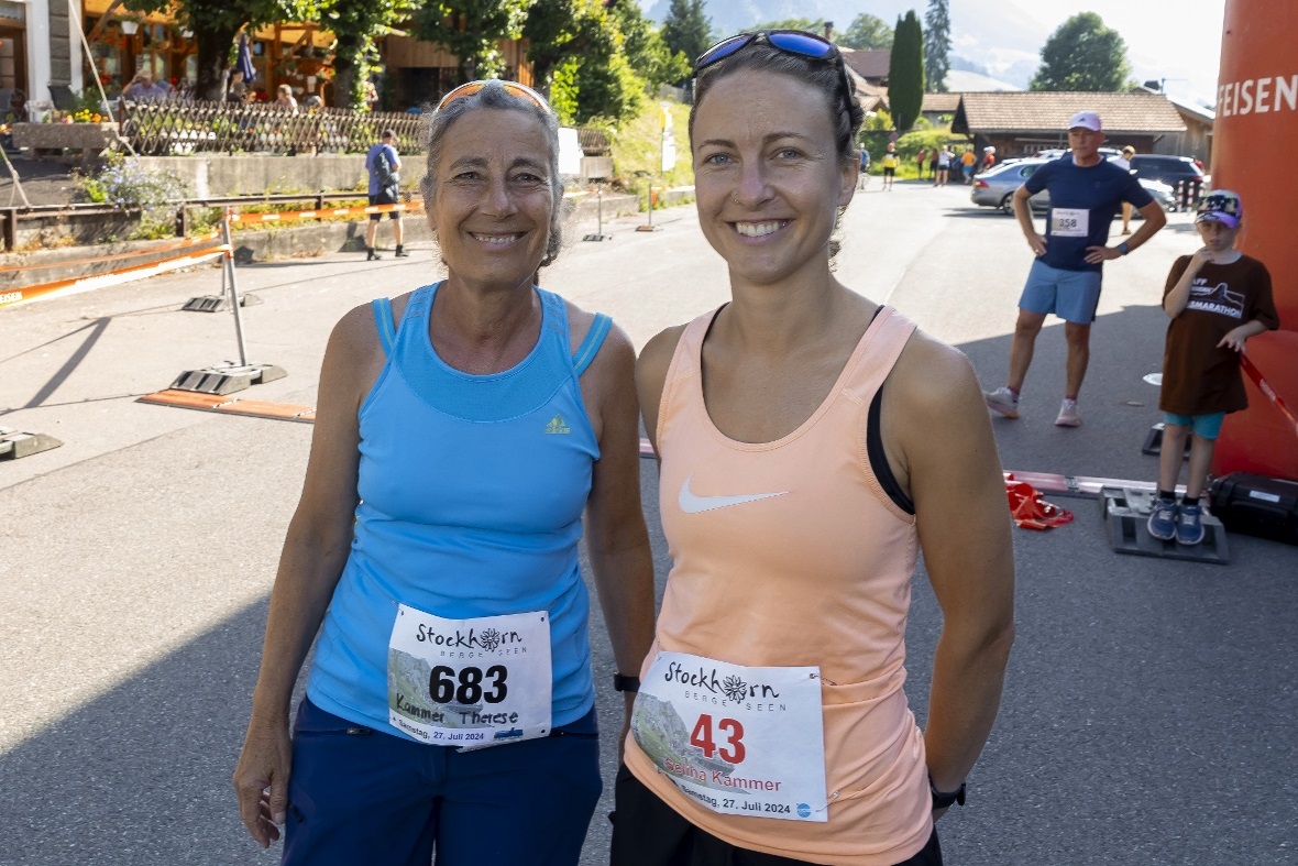 Therese Kammer (Horboden) mit Tochter Selina Kammer (Latterbach) kurz vor dem St...