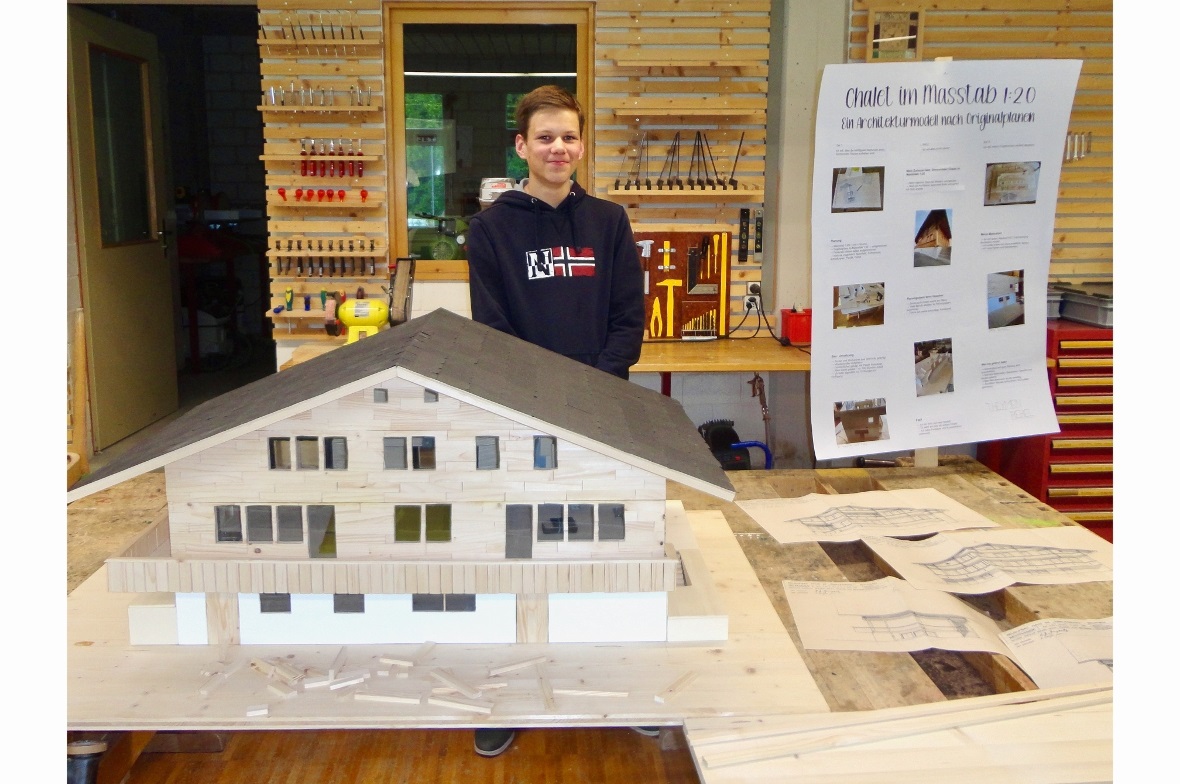 Theymen Rebel und Architekturmodel im Massstab 1:20.