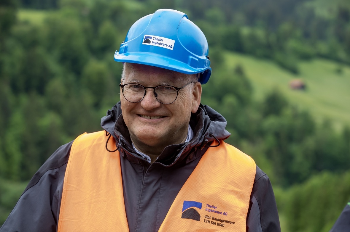 Thomas Gruber, Projekt-und Bauleiter Theiler Ingenieure AG ist der Dienstälteste...