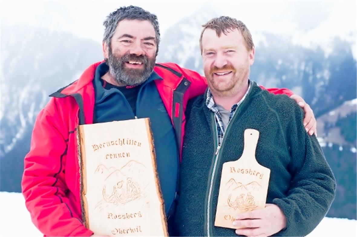 Toni Kropf (Präsident des Treichlerclubs Oberwil) und Andy Brunner, Rest. Bahnhö...