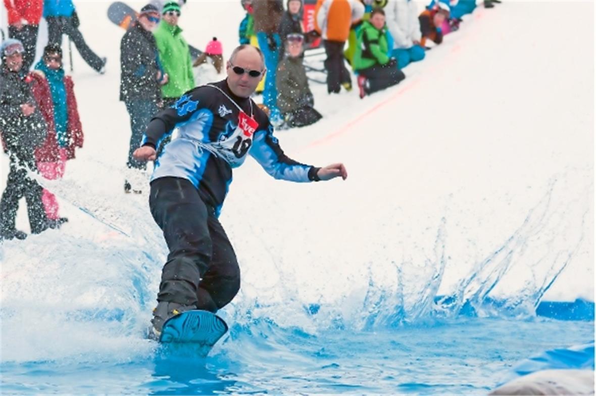 Toni Wiedmer aus Diemtigen gewann in der Kategorie «Snowboard Erwachsene».