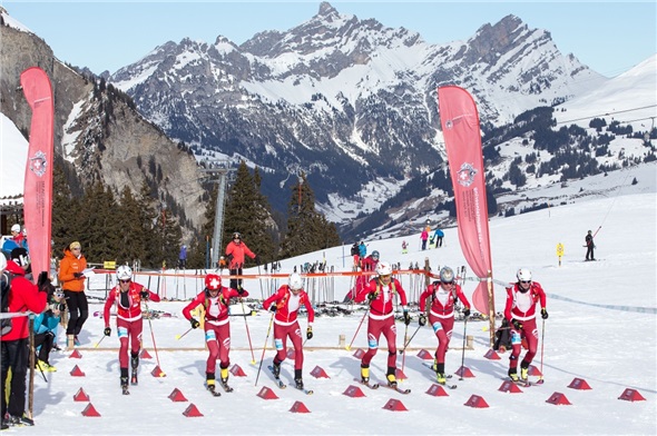 Über 50 Läufer starteten zum ersten Skitourensprint am Hasler an der Lenk.