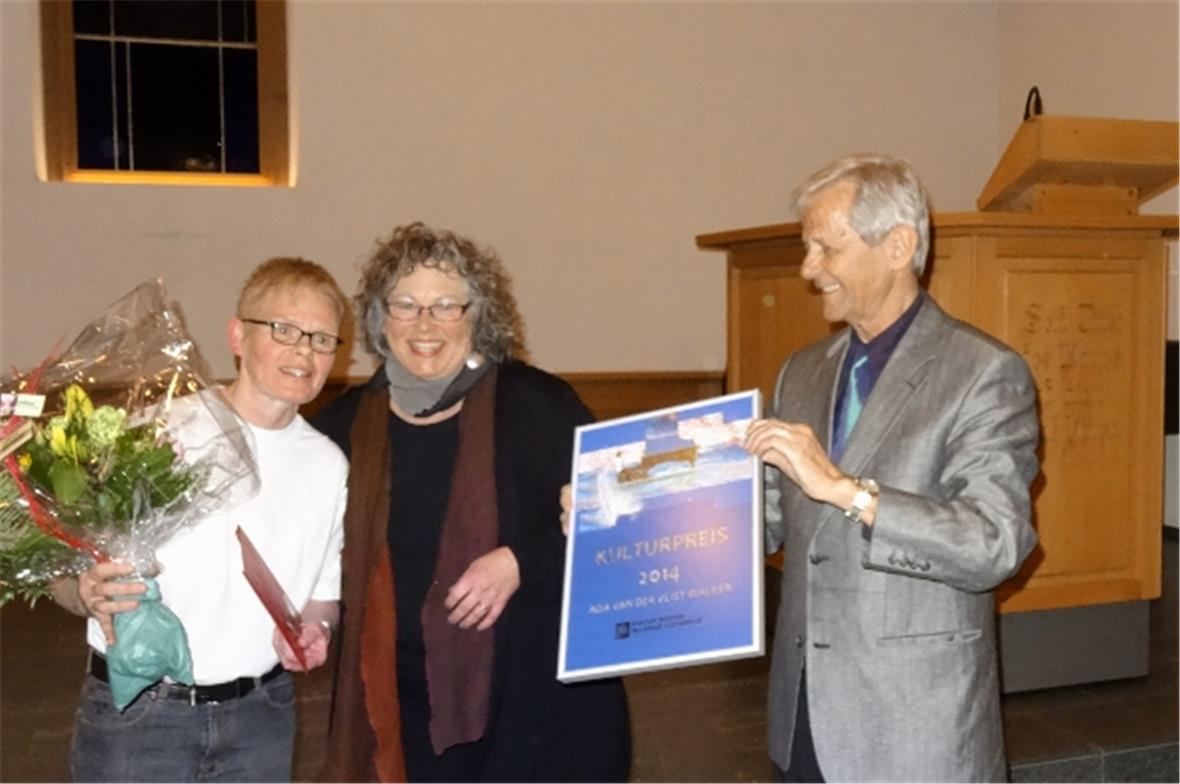Übergabe des Kulturpreises: Ada van der Vlist Walker, Christiane Ravazzolo und K...