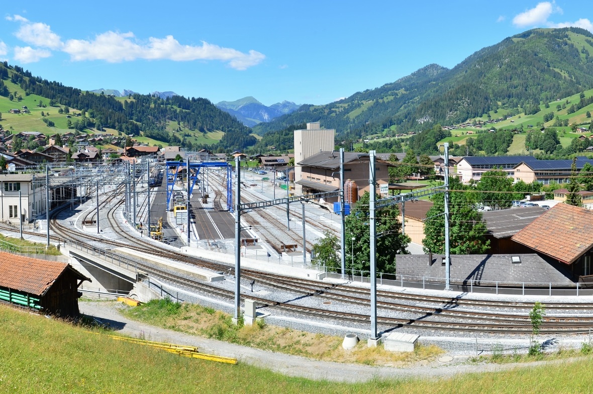 Umgebauter Bahnhof Zweisimmen als Ausgangspunkt für neue Ideen.