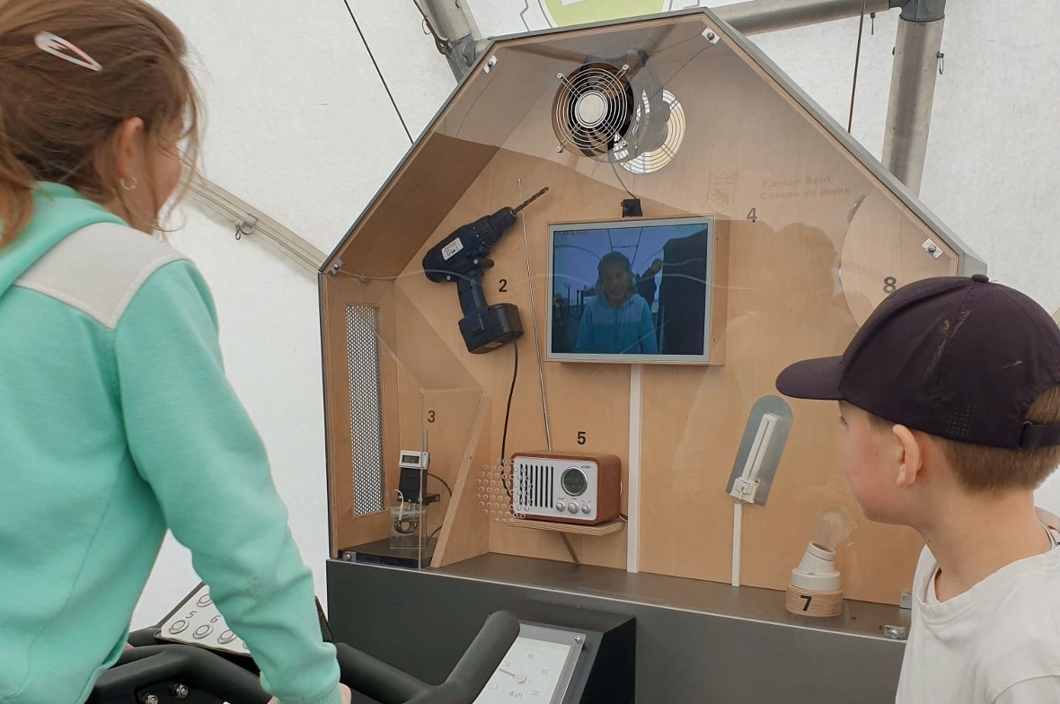 Und Vollgas! Bis die Lichter brennen.