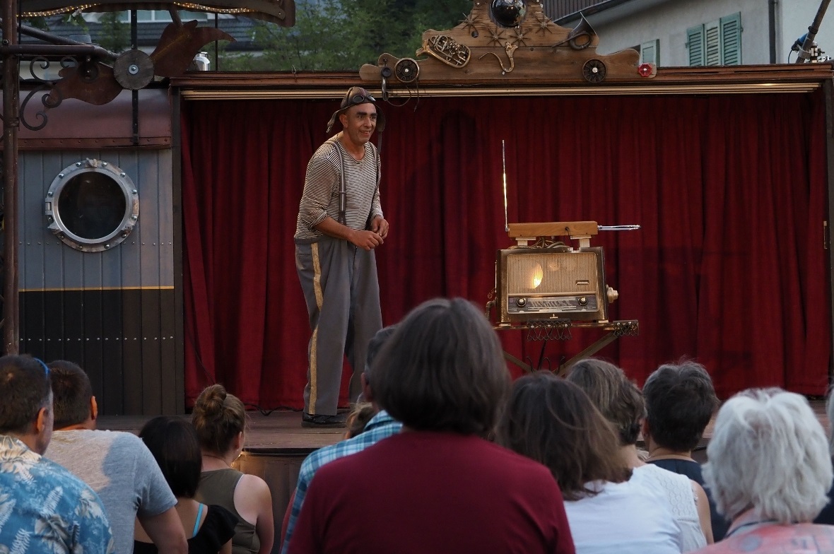 Variete Pave Zweisimmen