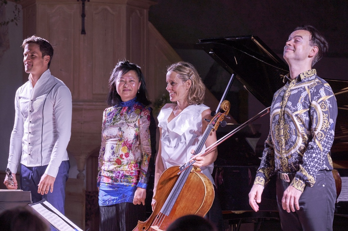 Verdienter Schlussapplaus für Andreas Ottensamer, Zen Hu, Sol Gabetta und Pianis...