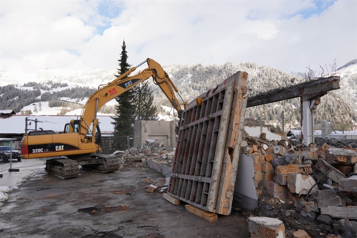 Verpackt und bereit zum Abtransport und Wiederaufbau: Das Mosaik «Justitia» von ...