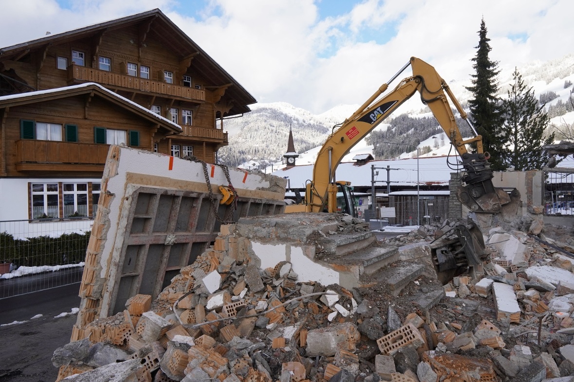 Verpackt und bereit zum Abtransport und Wiederaufbau: Das Mosaik «Justitia» von ...