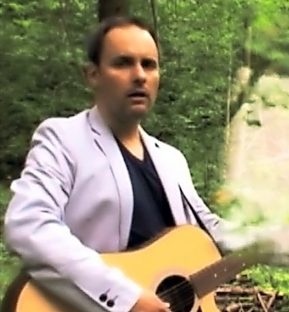 Videoausschnitt aus der neuen Single «You Love Me For Me».