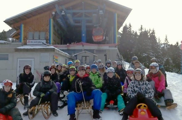 Vielleicht wird die eine Französin oder der andere Franzose einmal als Feriengast ins Berner Oberland zurückkehren. Den lachenden Gesichtern nach könnte das durchaus geschehen.