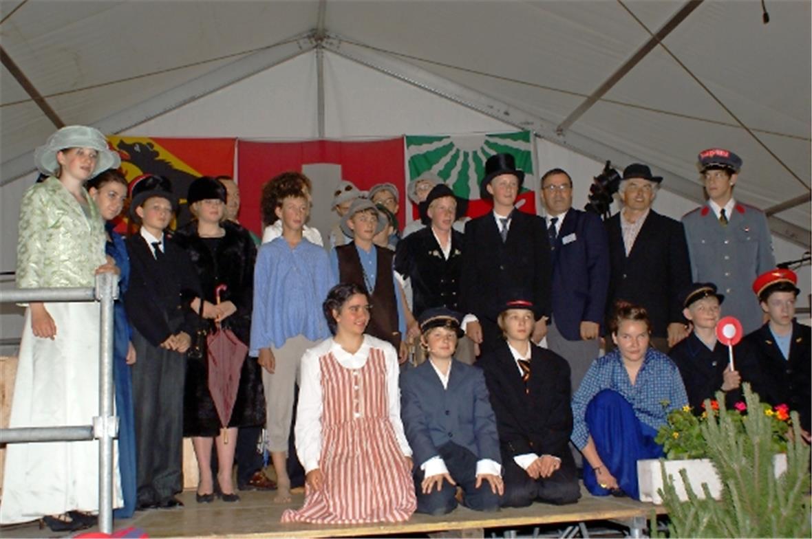 Volksschüler begeisterten mit historischem «Iisebahn-Theater» von Ernst Schoch