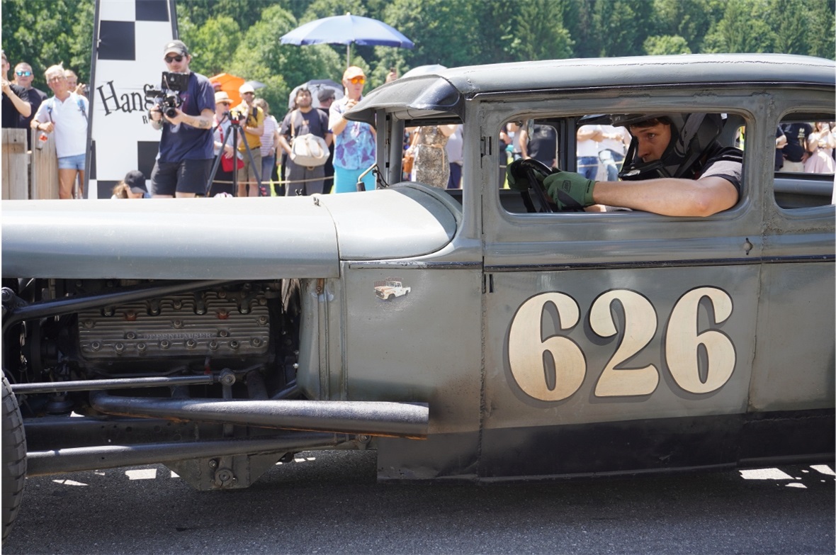 Volle Konzentration vor dem Start des 1/8 Mile - Rennen.
