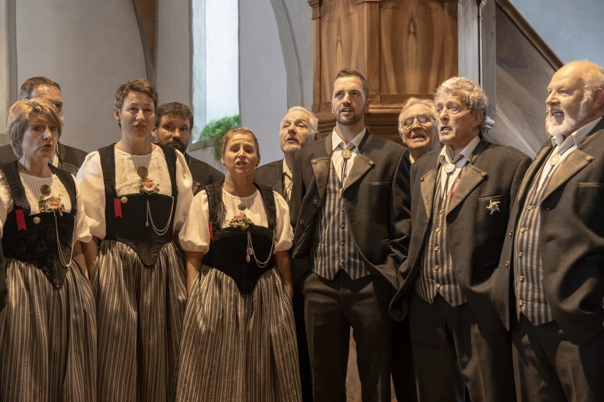 Vom Jägerchörli Niedersimmental unter der Leitung von Hansueli Tschiemer und Pau...