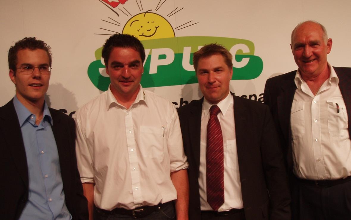 Von links: Bruno Stucki, Wimmis, Thomas Knutti, Weissenburg, Toni Brunner, Parteipräsident, Werner Mani, Entschwil.