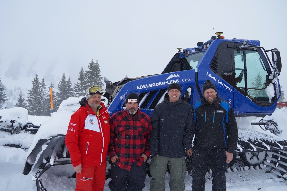 Von links nach rechts: Adrian Zbären, Silvan Hofer, Aron Fahrni und Jürg Klopfen...