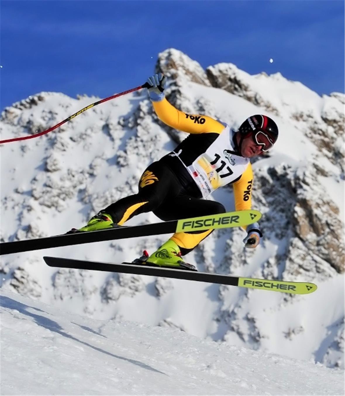 Vor grandioser Kulisse ist Seriensieger Markus Moser auf der Fahrt zum 6. Sieg auf der Belalp.