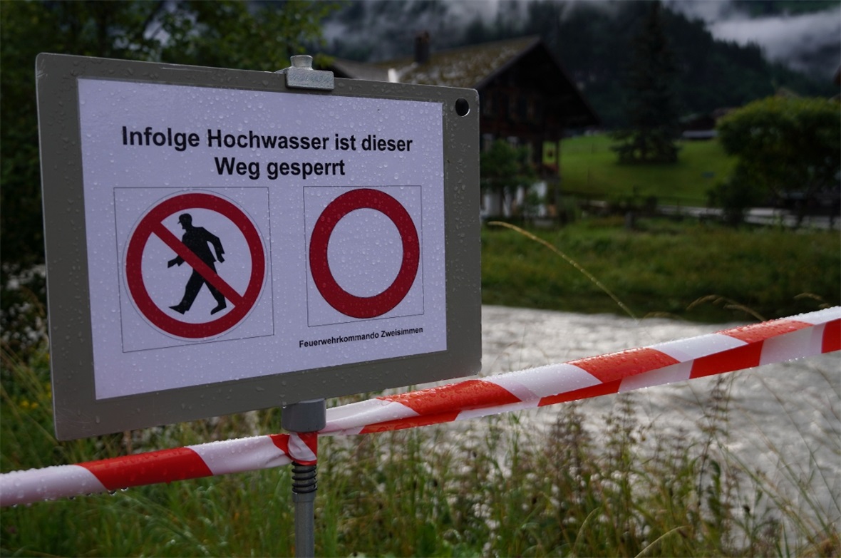 Vorsorglich gesperrt: Die Wanderwege an der Simme in Zweisimmen wie zum Beispiel...