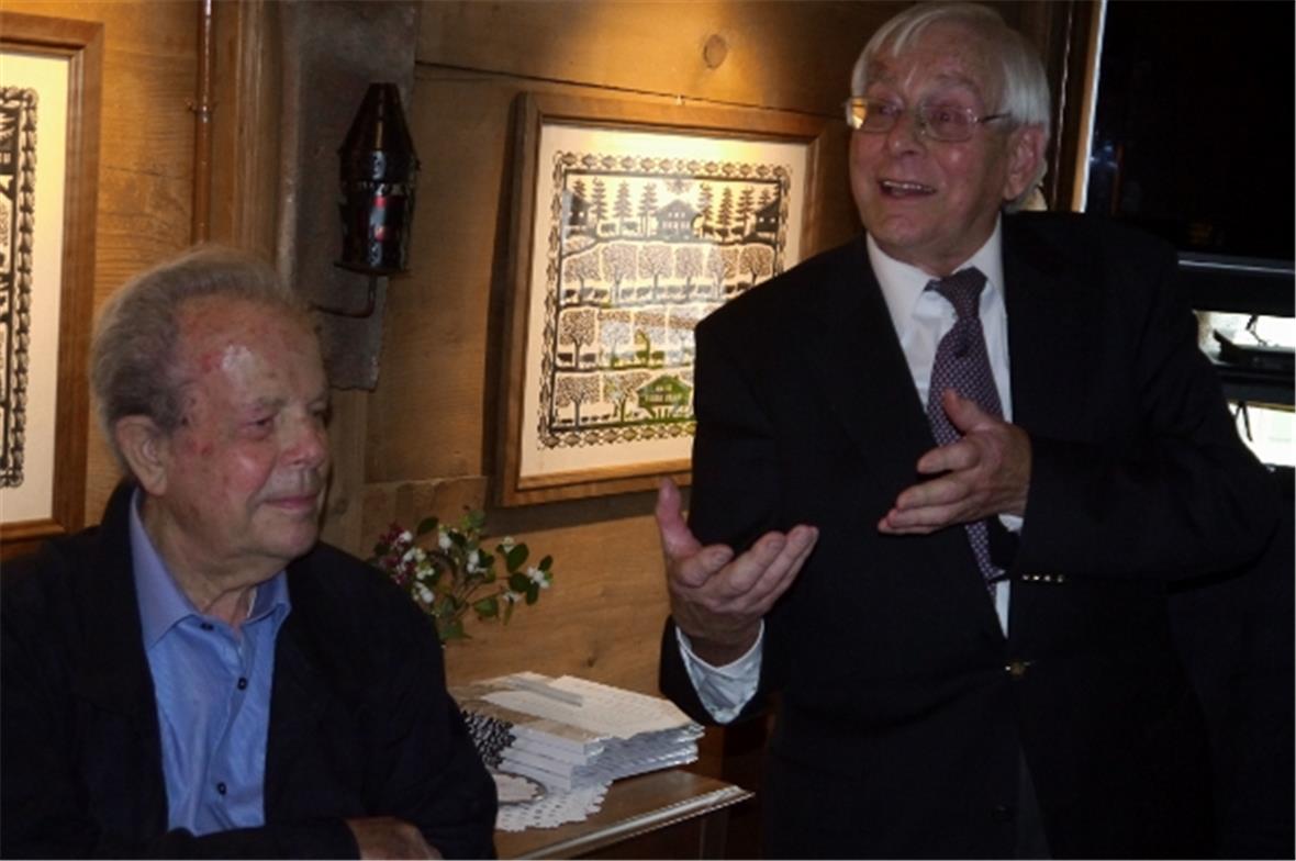 Walter von Siebenthal bei seiner stimmigen Laudatio über Christian Schwizgebel. ...