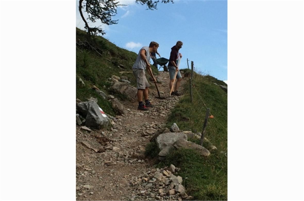 Wanderwege instand stellen