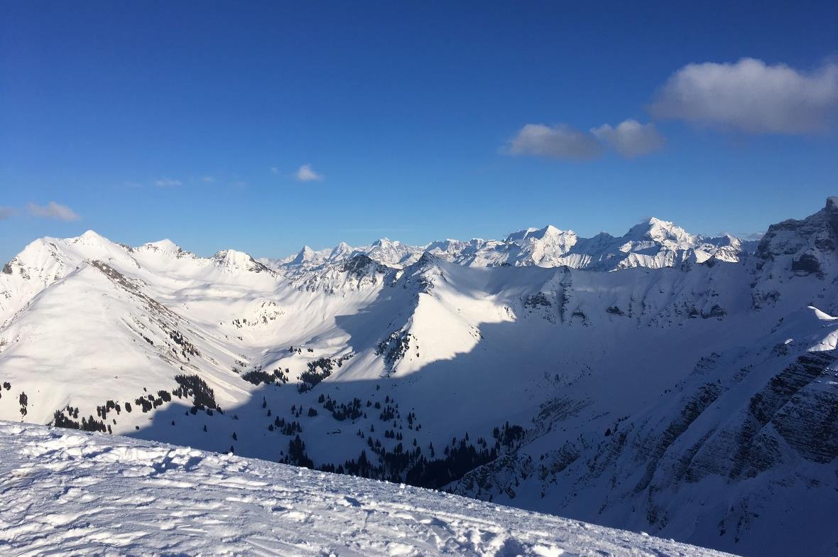 Weiter Blick vom Rauflihorn-Gipfel am Vortag des Rennens.