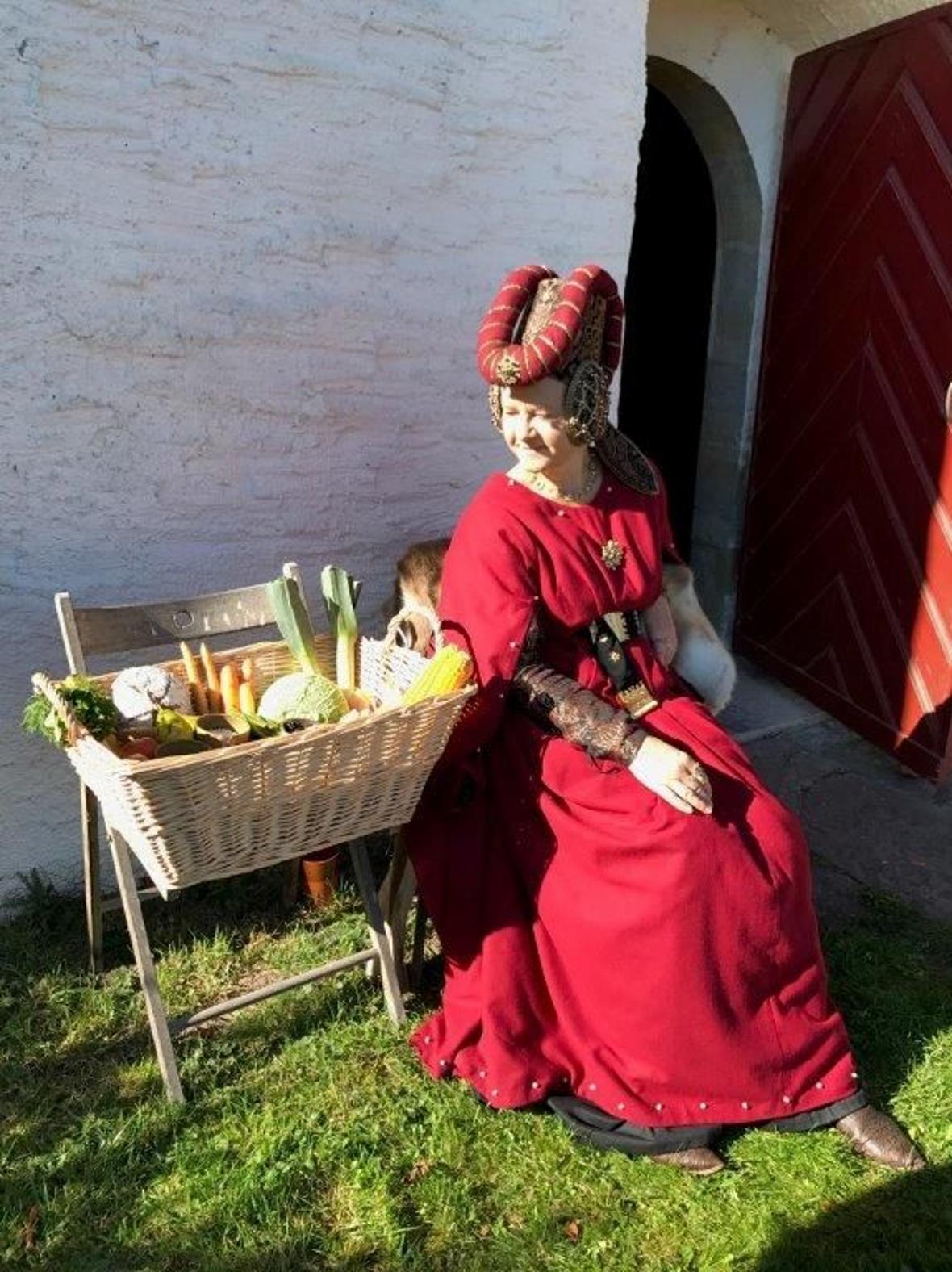 Welches Gemüse und welche Früchte gehören nicht in den Korb des Mittelalters?