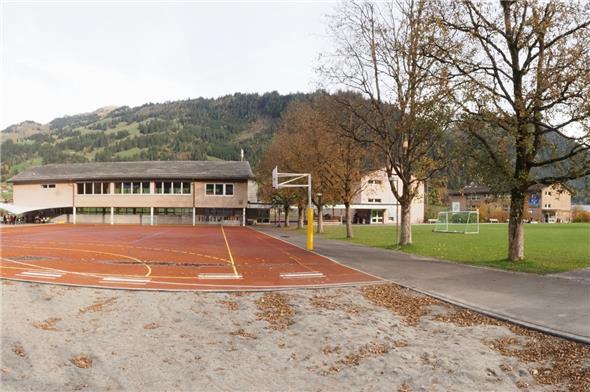 Werden die Oberstufenschülerinnen und Schüler von Zweisimmen und St. Stephan bald nicht mehr gemeinsam in Zweisimmen zur Schule gehen?