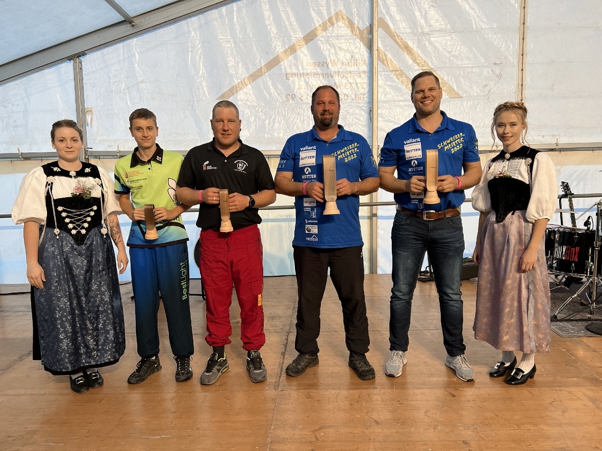 Wertung Einzelschläger vlnr: Mathys Yanic, bester Nachwuchshornusser, Winkelmann...