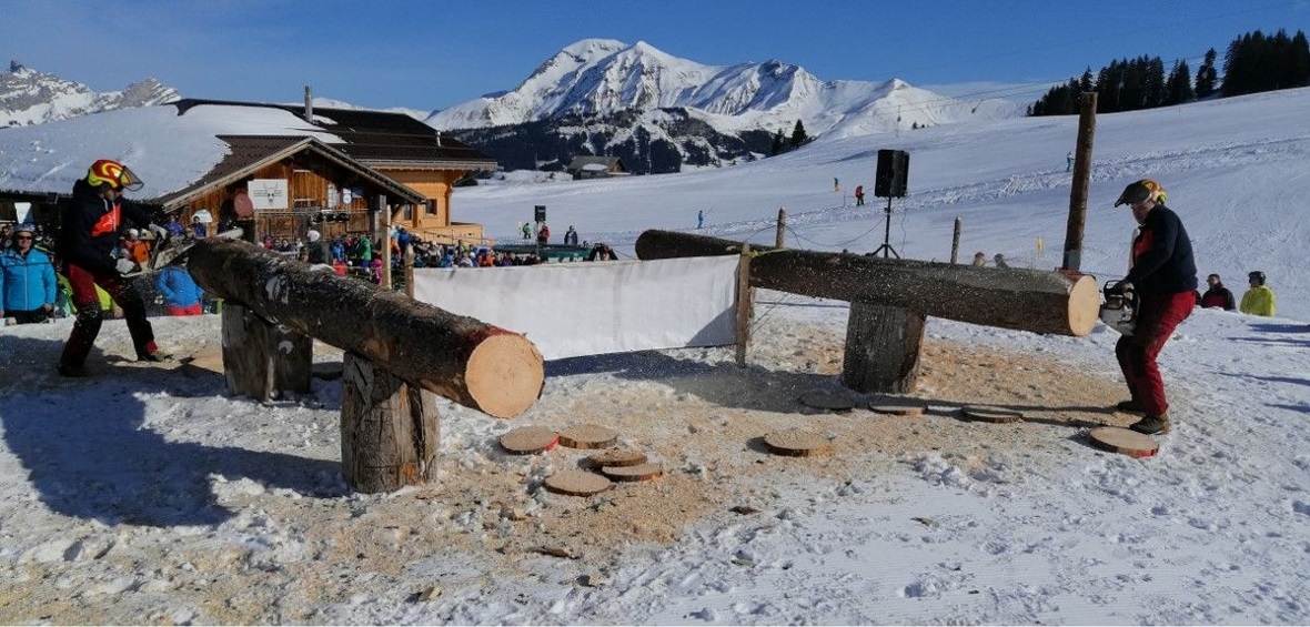 Wettkampfstimmung mit zwei Top-Athleten.