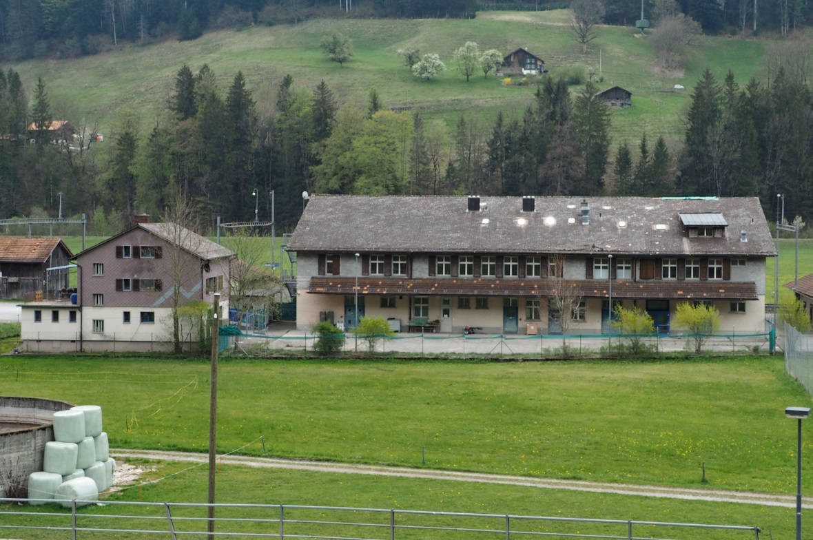 Wieder in Betrieb: Die Kaserne Boltigen wird für die Isolierung von Covid-Kranken aus der aktuellen Rekrutenschule verwendet (Archivbild).