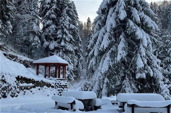 Winterstimmung im Weissenburgbad.