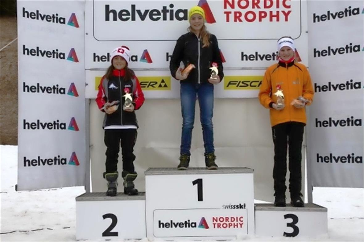 Yara Burkhalter als stolze Siegerin.