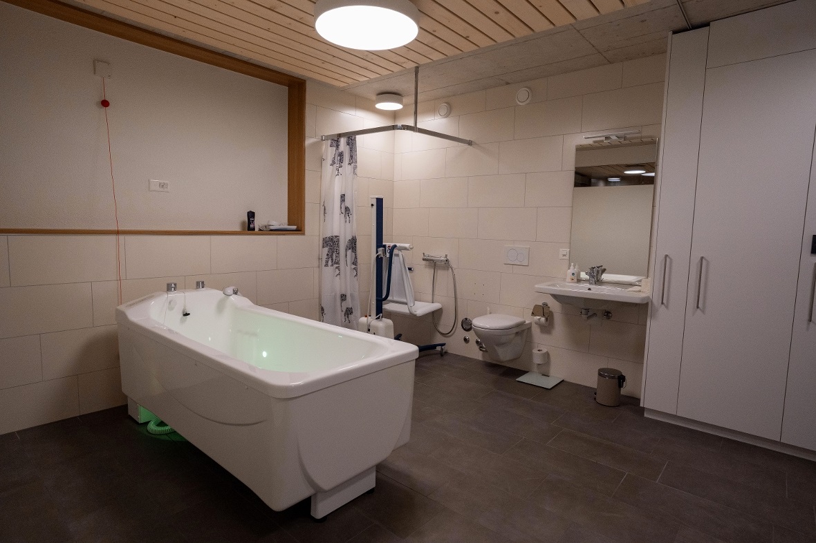 Zwar verfügen alle Wohneinheiten über eigene Bäder, doch gibt es auch grosszügig...