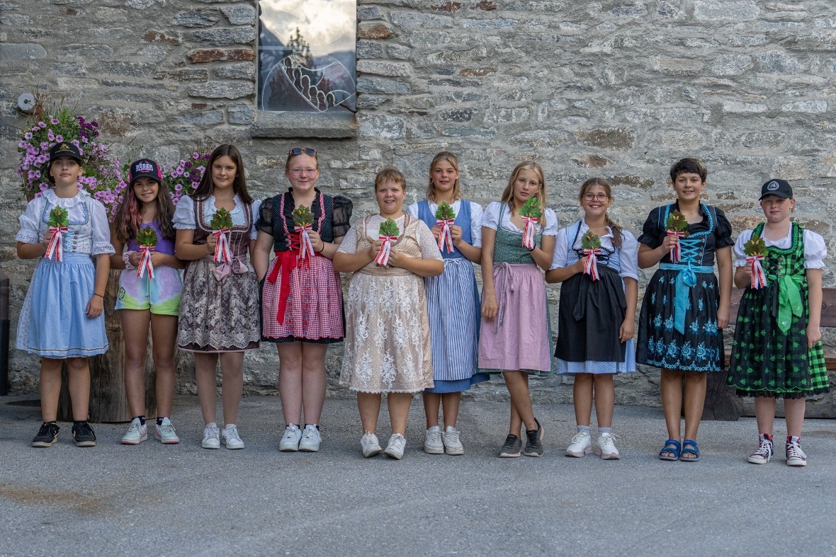 Zweiggewinnerinnen In der Kategorie  Meitli 2: Rosmari Bader, Océane Grandgirard...