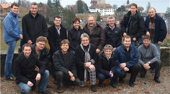 (hinten) Lars Frederiksen, Interlaken; Andreas Abplanalp, Meiringen; Robert Gmür, Leissigen; Mireille Trummer, Adelboden; Christoph Hürlimann, Spiez; Thomas Raaflaub, Feutersoey; Kurt Grüneisen, Diemtigen; Lorenz Kunz, Diemtigen (vorne) Jan Kolb, Weissenburg; Hanspeter Güntensperger, Frutigen; Jürg Grossen, Frutigen; Louise Bamert, Spiez; Marianne Hodel, St. Stephan; Marco Sulzener, Spiez; René Barben, Spiez. (auf dem Bild fehlen) Reto Grossen, Frutigen; Rebekka Zysset, Zweisimmen.
