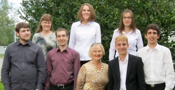 h.v.l. Christine Thöni, Jasmine Aegerter, Maria Hodlerv.v.l. Raphael Schmid, Matthias Abegglen, Anna Kunz-Legocka, Christian Rubin, Thomas Abegglen.